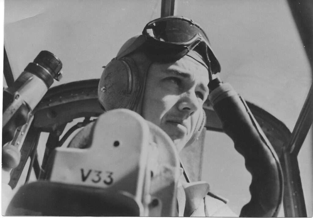 Roland Printzsköld, spaningsflygare, i Saab S 18